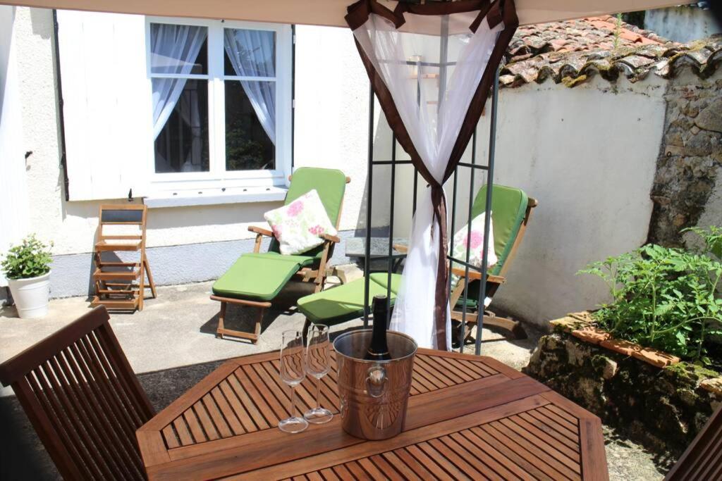 Belle Vue Villa Le Dorat Kültér fotó